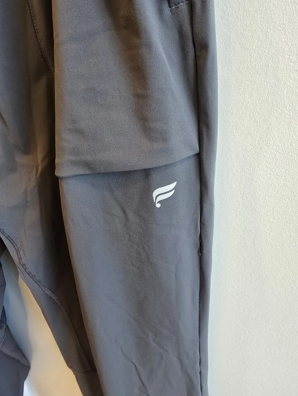 Fabletics Onyx Gray Men's The One Jogger Pant Lightweight Quick Dry Size XL NWT